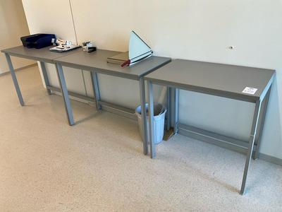 Overview picture of table (3x)